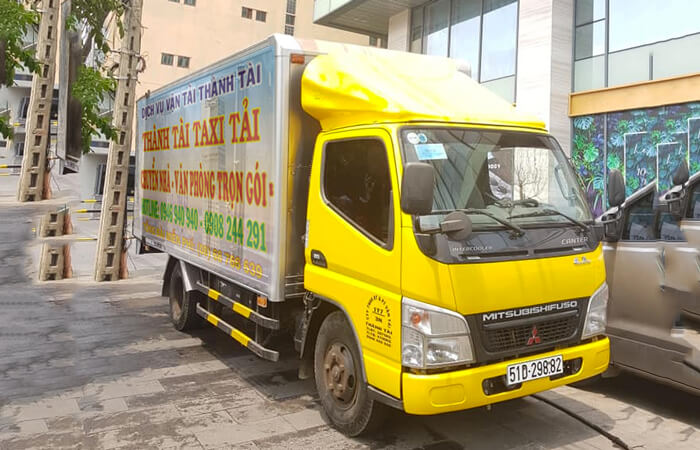 Cho thuê xe tải Quận Tân Phú giá rẻ hiện đang là dịch vụ nổi bật được nhiều khách hàng quan tâm do Taxi tải Thành Tài cung cấp.