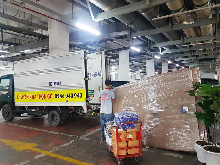 Khi chọn lựa Dịch vụ chuyển kho xưởng giá rẻ tại Quận Tân Phú – Taxi tải Thành Tài việc chuyển kho bãi, phân xưởng sẽ trở nên dễ dàng hơn.